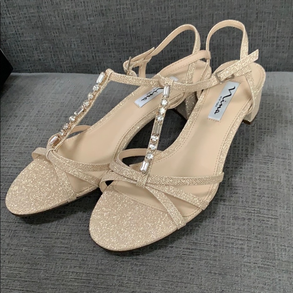 Nina Gold Dress Sandals 7 1/2